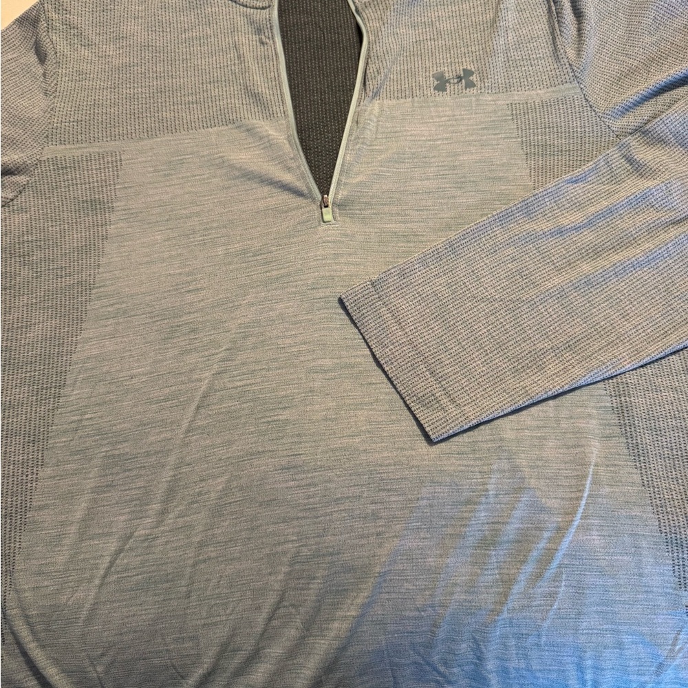 Under Armour Light Gray Fitted Top